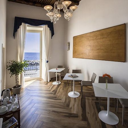 Mareluna Suite De Charme Naples Exterior photo