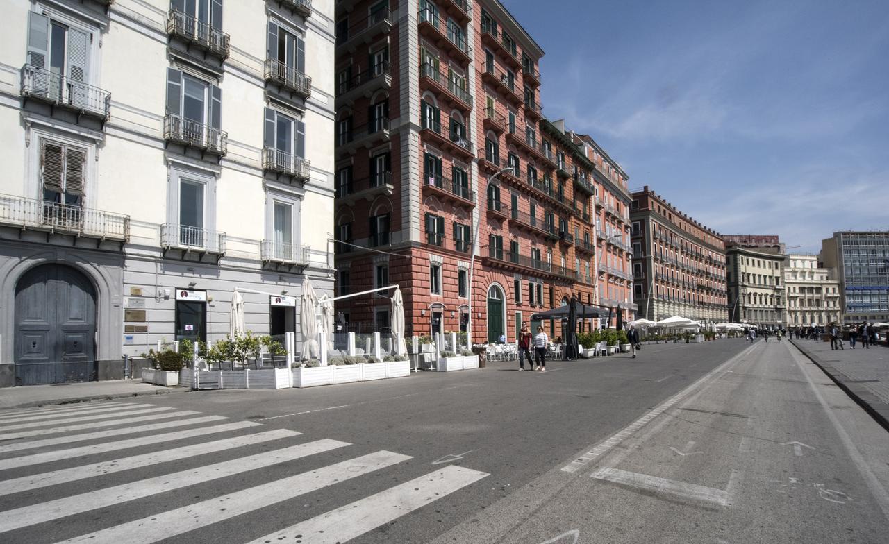 Mareluna Suite De Charme Naples Exterior photo