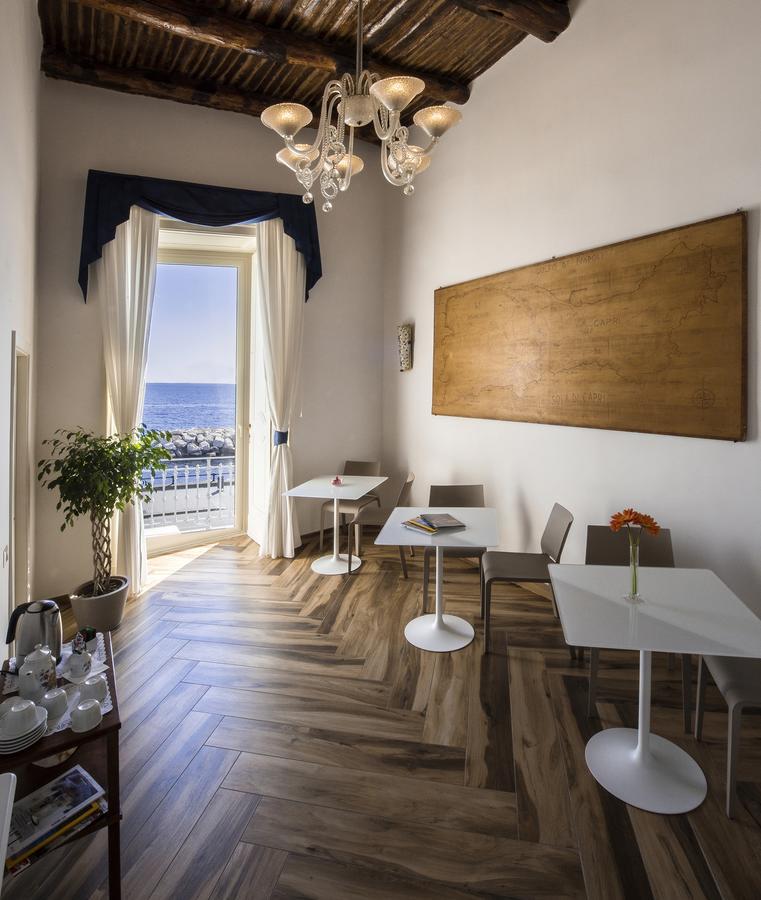 Mareluna Suite De Charme Naples Exterior photo