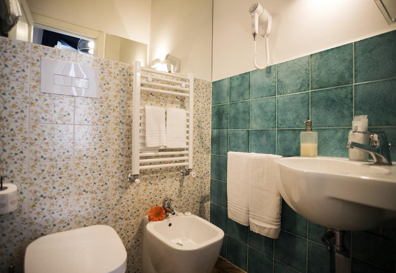 Mareluna Suite De Charme Naples Exterior photo